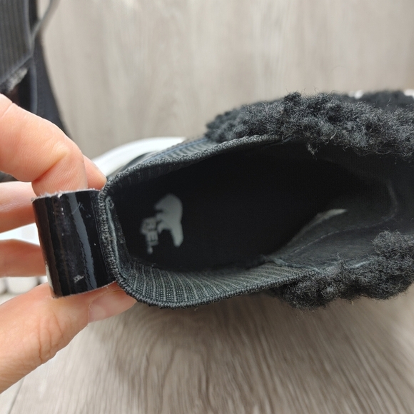 Sorel Caribou X Waterproof Chelsea Boot Black White Platform Faux Shearling 7 - Picture 9 of 12